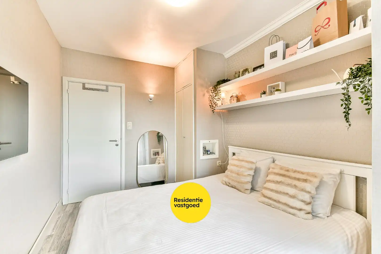 Instapklaar twee-slaapkamer-appartement op mooie locatie foto 8