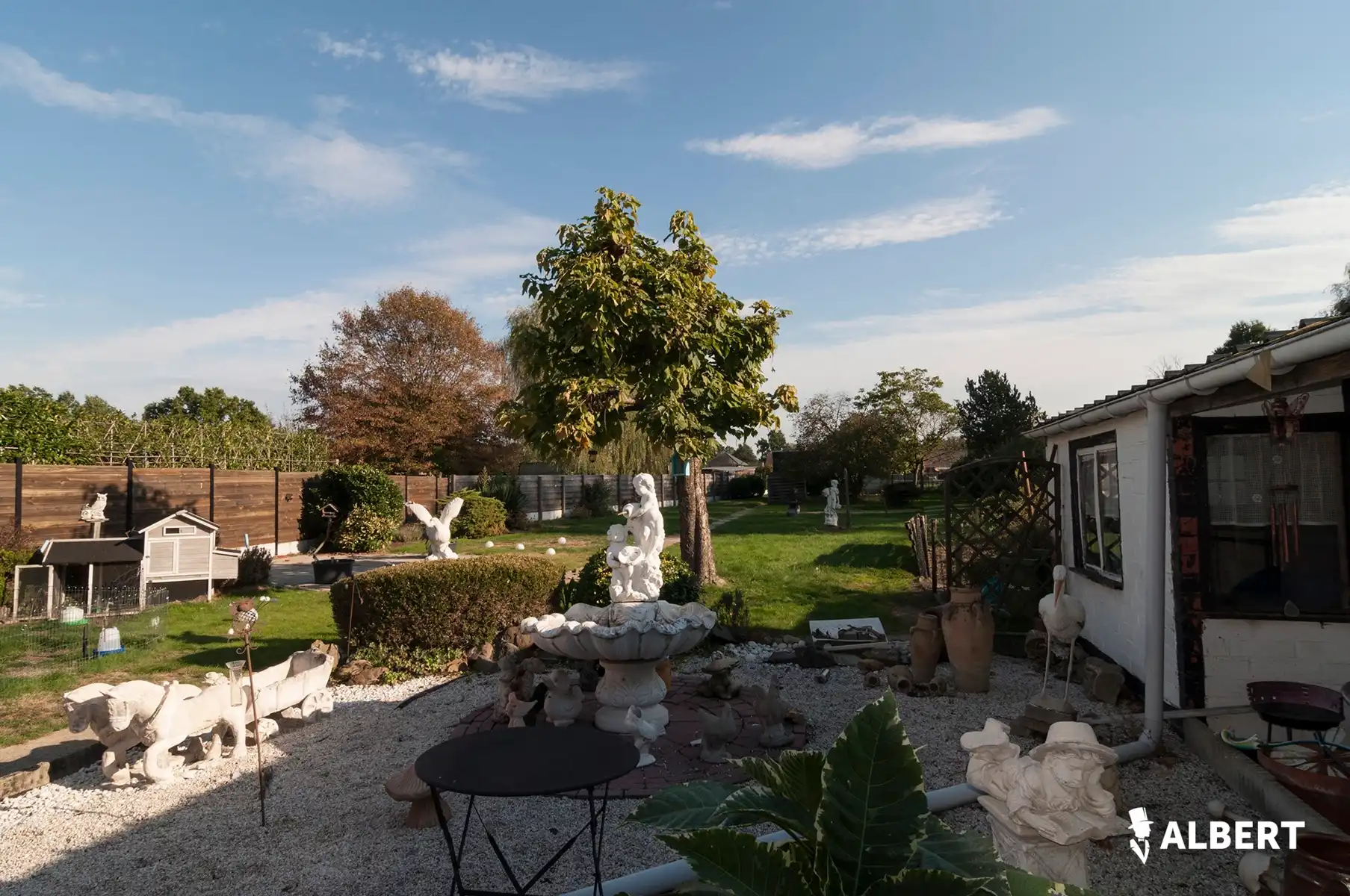 Ruime half-open woonst op adembenemend perceel van 1650m².  foto 26