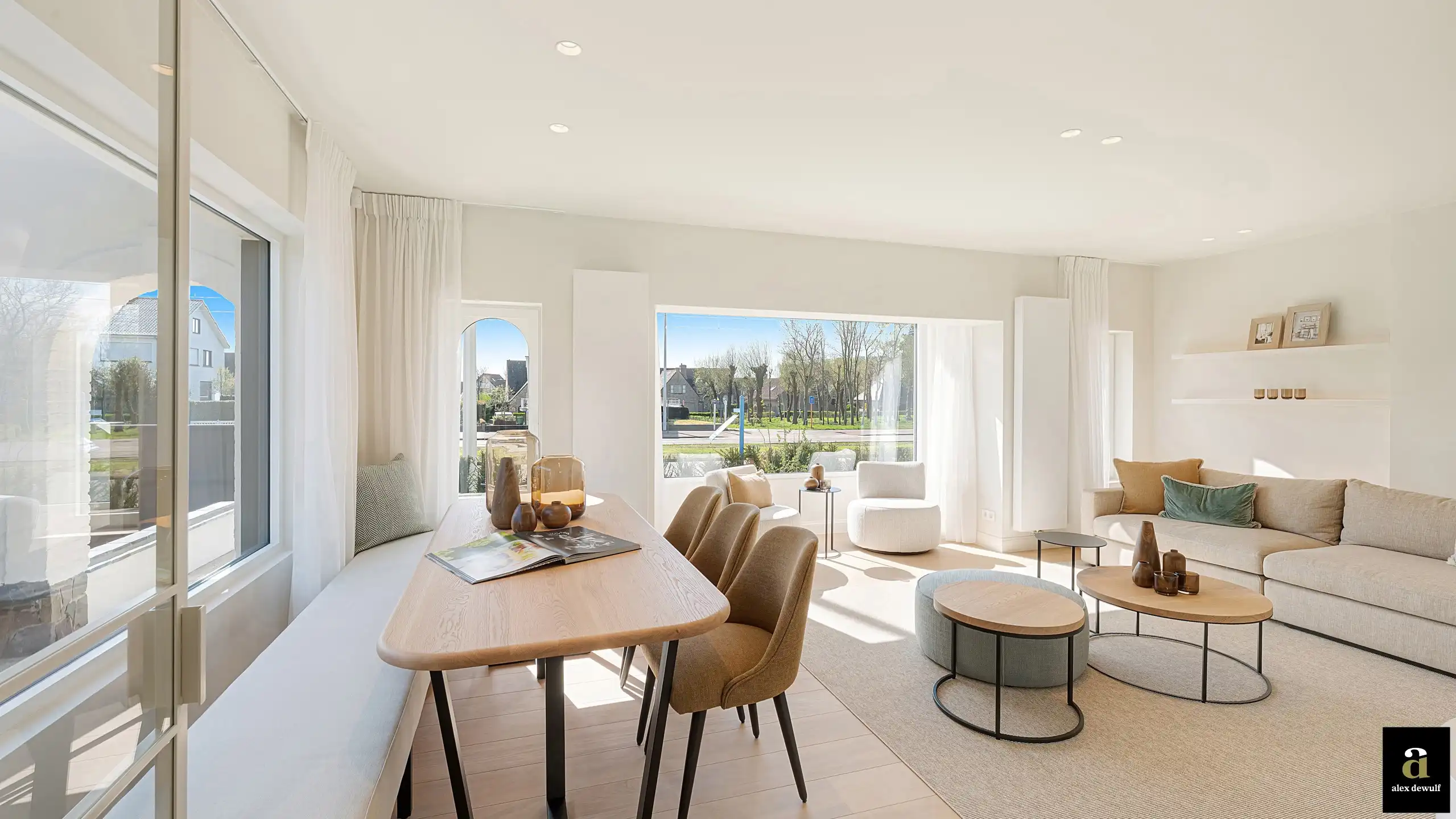 Uitstekend gelegen, volledig gerenoveerde koppelvilla te Duinbergen, op wandelafstand van het strand en de duinen. foto 12