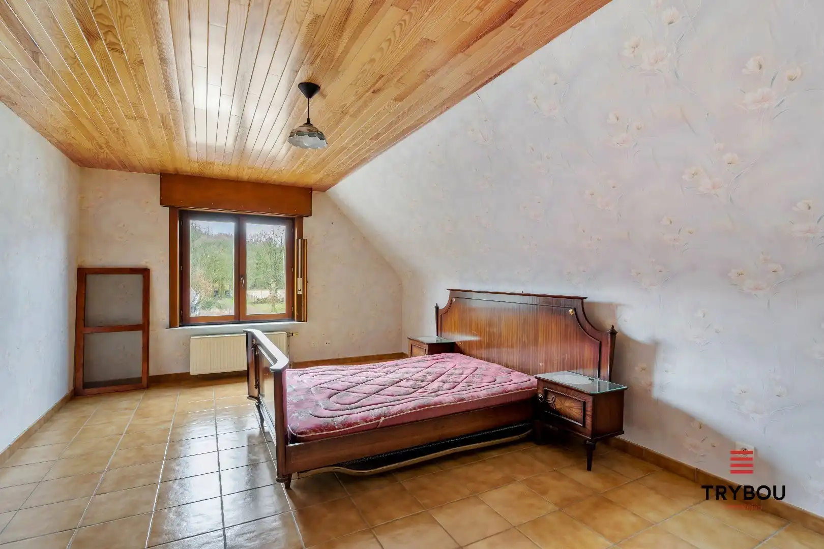 Ruime woning op ruim perceel grond in Centrum Houthulst foto 14