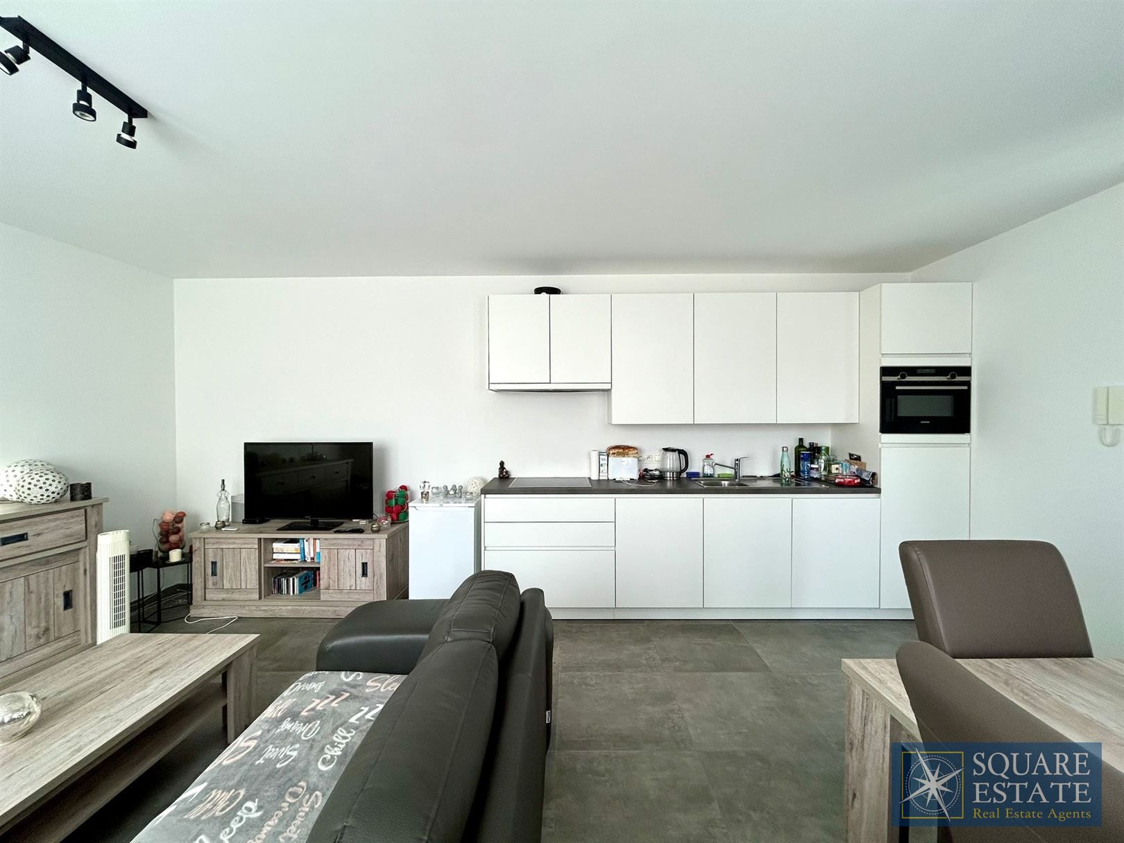 Appartement foto {{pictureIndex}}