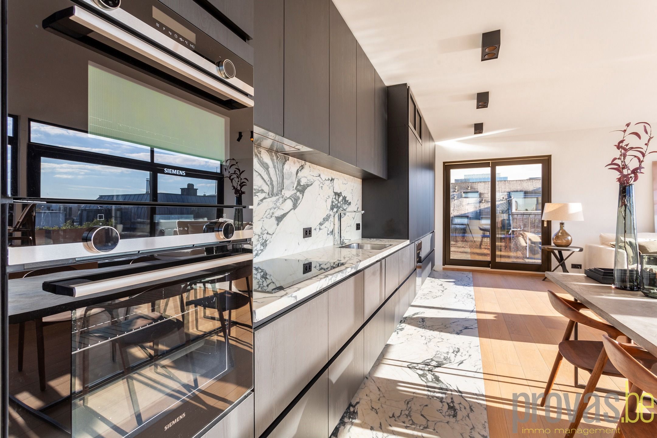 PRACHTIGE PENTHOUSE VAN CA 134 M² MET UNIEK TERRAS CA 102 M² foto 12