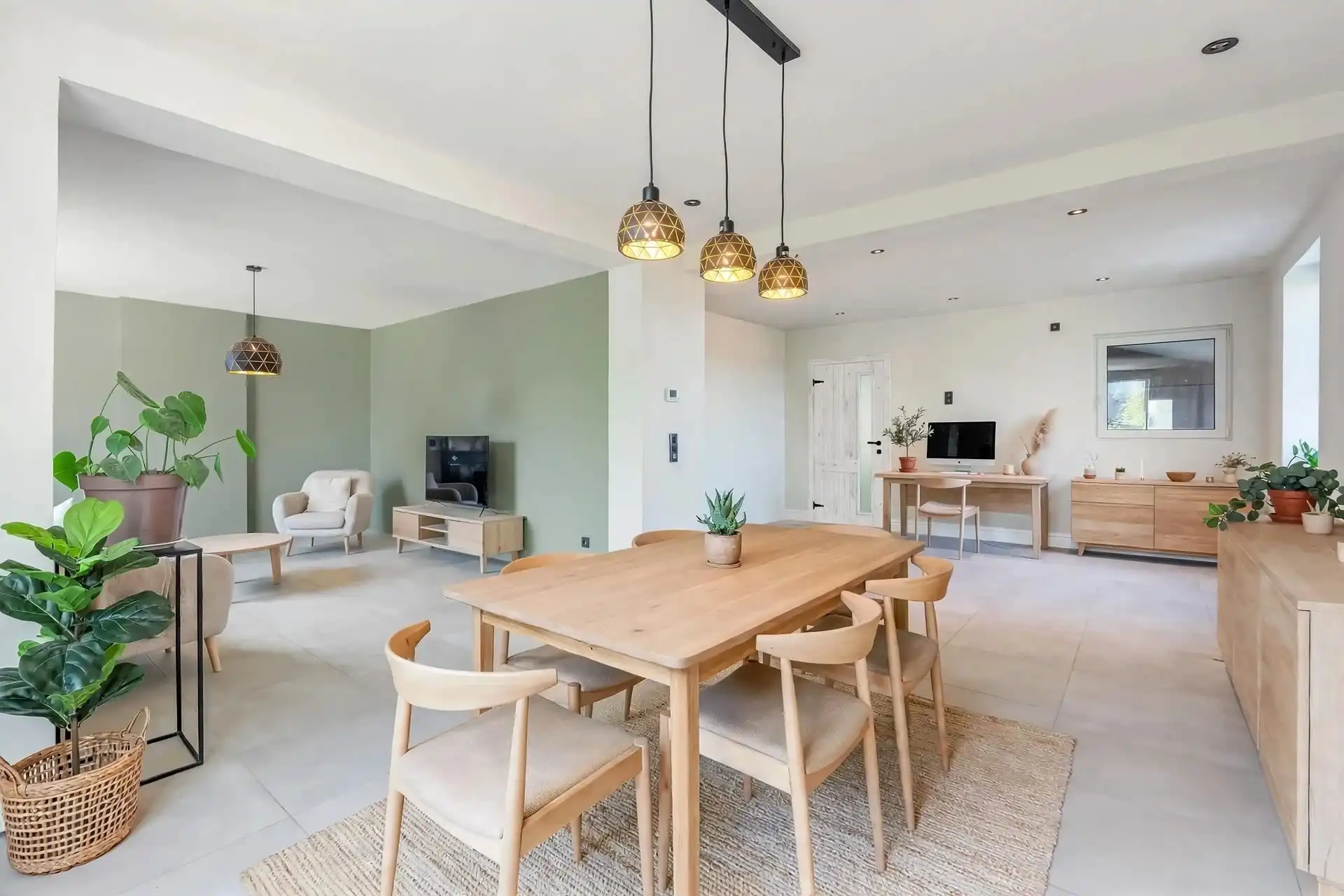 Landelijke hoeve met stallingen en potentieel. foto 15