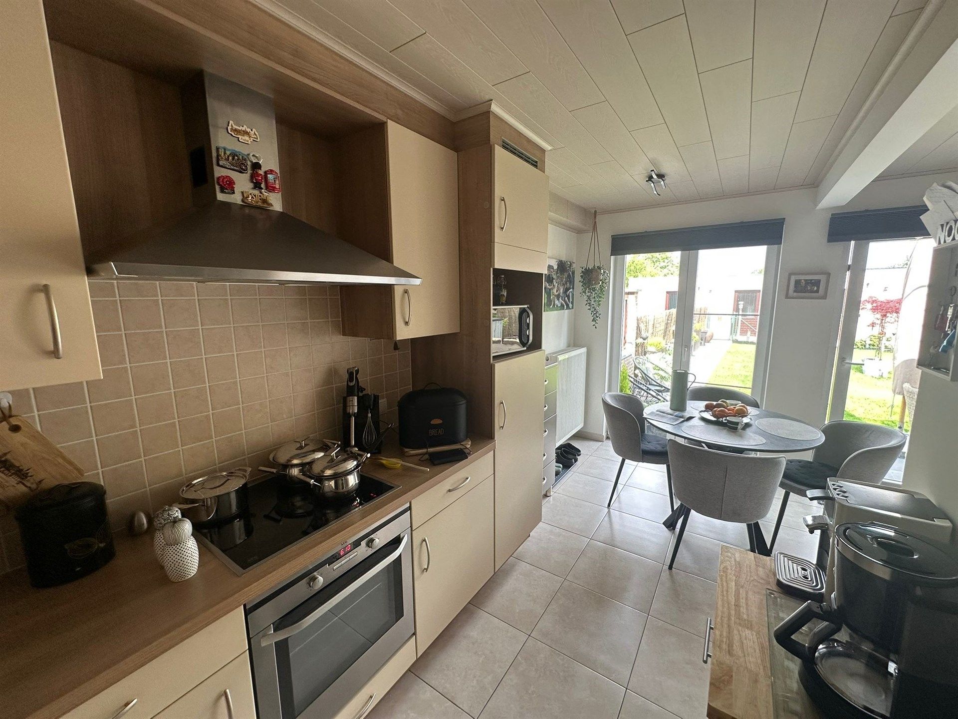 Ruim gelijkvloers appartement met tuin en garage te Hofstade foto 5
