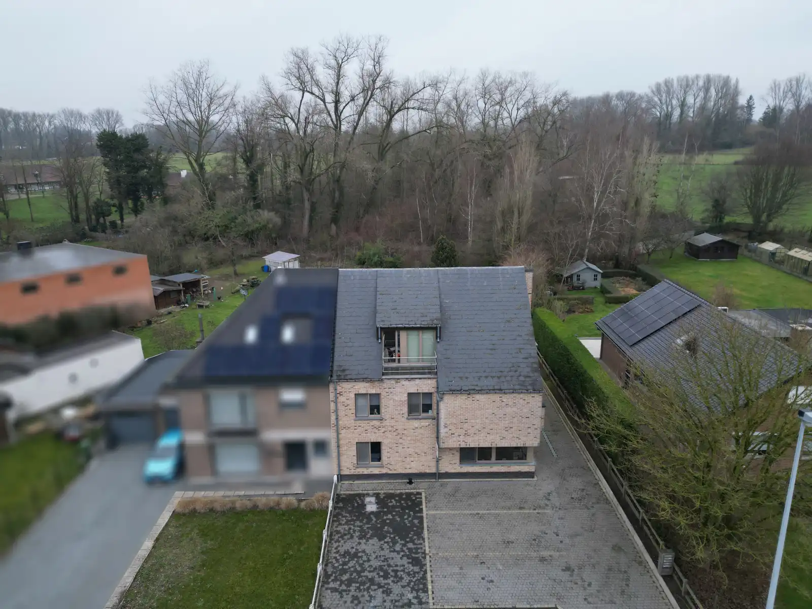 Mooi appartement met 1 SLPK én zonneterras! foto {{pictureIndex}}