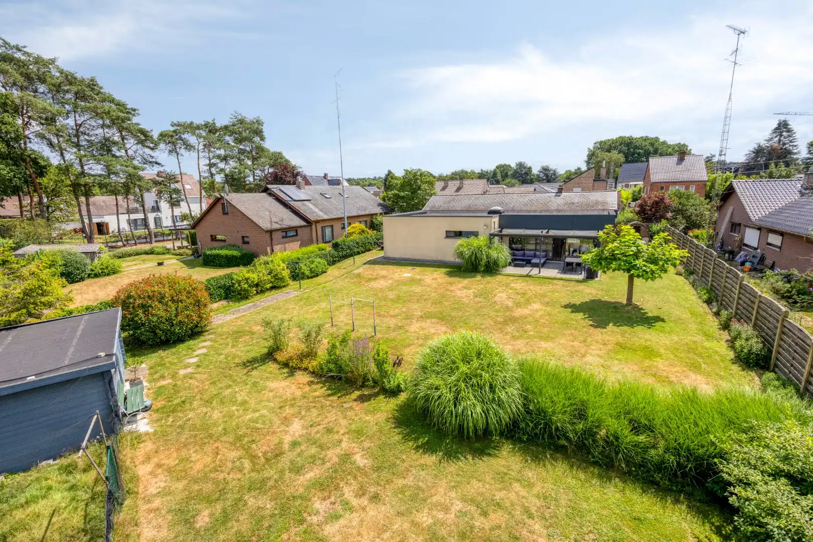 Ruime instapklare woning met 3 slpks op een perceel van 1.251 m² met prachtig uitzicht op achterliggend groen !  foto 27