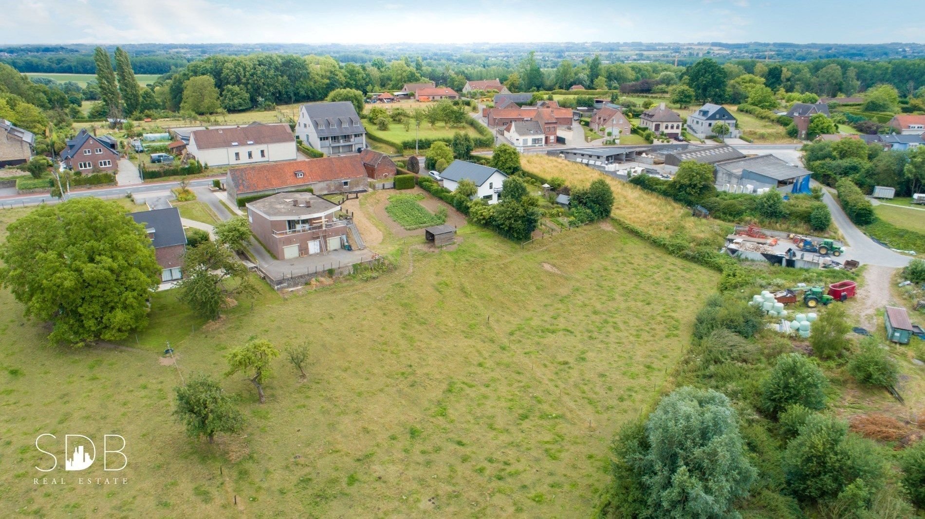 IN OPTIE - Bouwgrond te Koop op 4.576m² – Unieke Ligging tussen Brussel en Gent!  foto 4