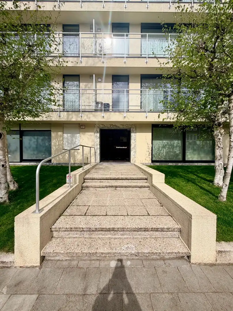 Ruim appartement op rustige ligging in Kortrijk! foto 2