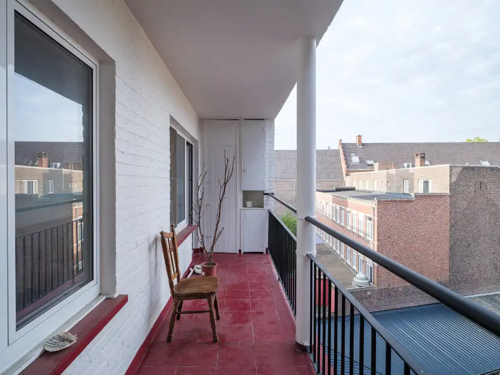 Ruim appartement (115 m² BVO) met 3 volwaardige slaapkamers en twee buitenruimtes nabij station Gent-Sint-Pieters. foto 14