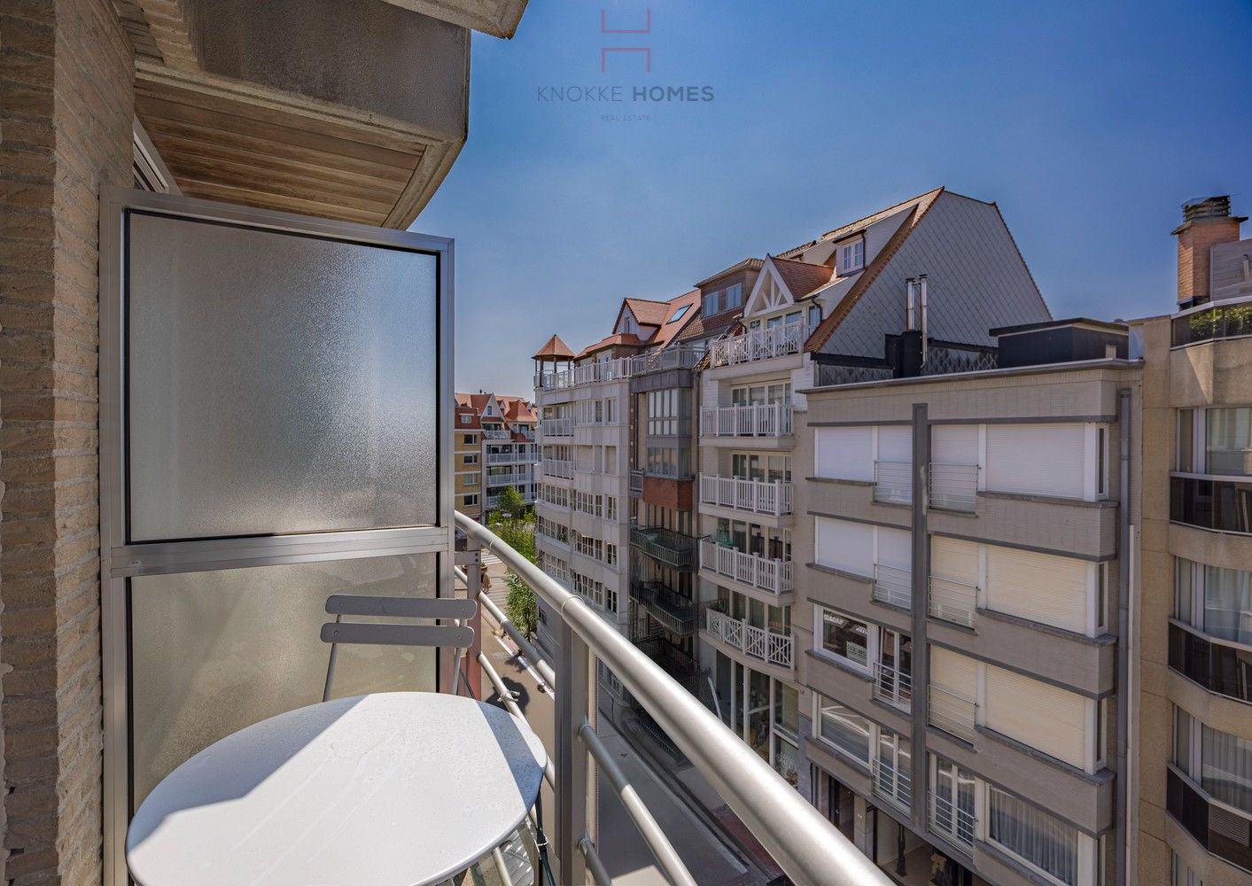 Volledig gerenoveerd, lichtrijk appartement met zijdelings zeezicht nabij het Driehoeksplein foto 10