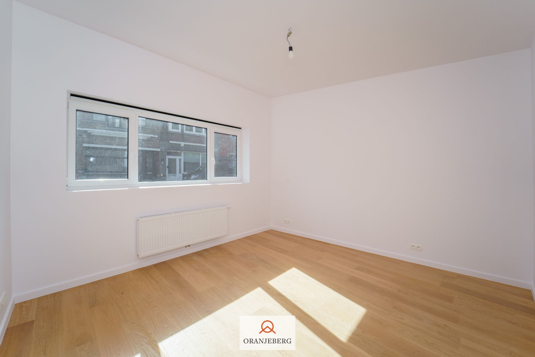 Gerenoveerd gelijkvloers appartement vlakbij station Gent-Sint-Pieters foto 15