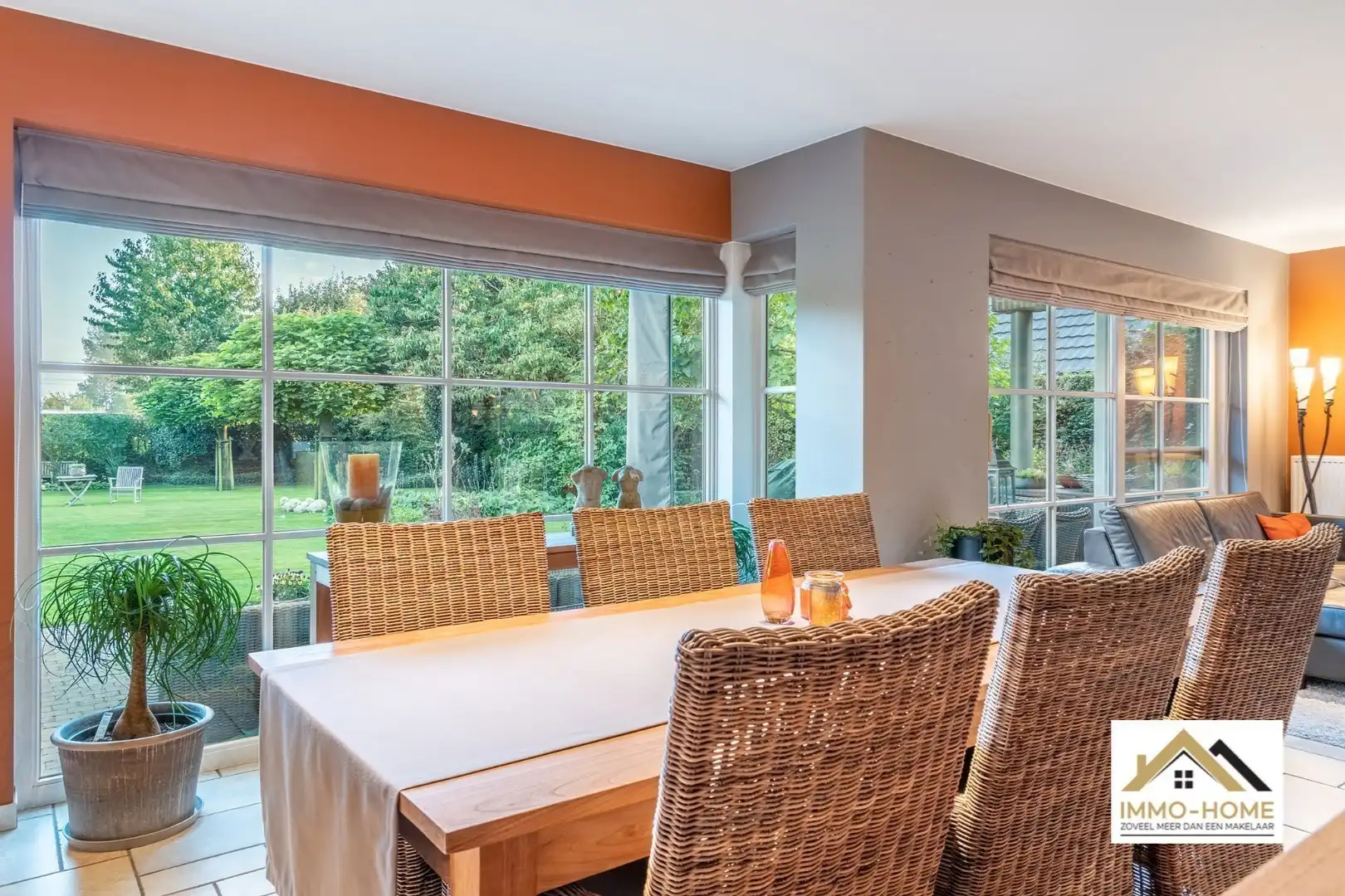 Prachtige woning met breed uitzicht op de tuin foto 11