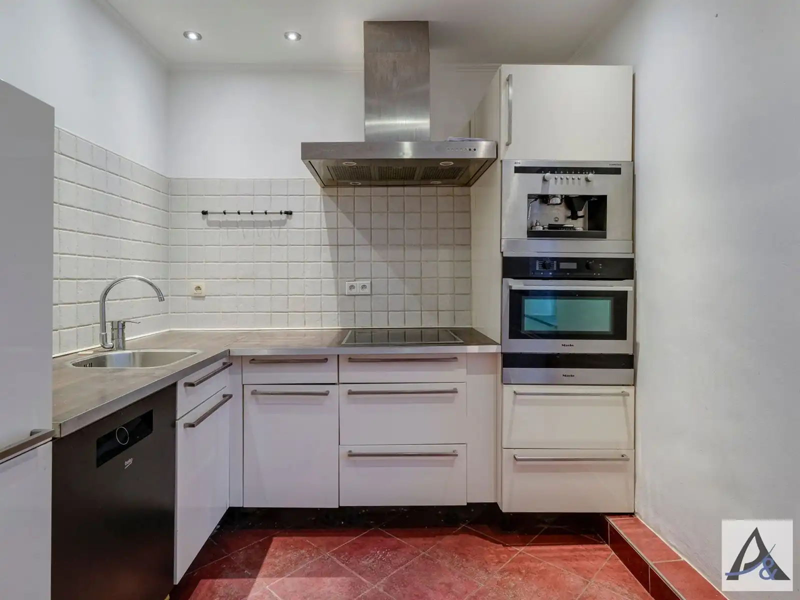 Bijzondere eigendom met woon- en werkmogelijkheden in het pittoreske Kessenich foto 30