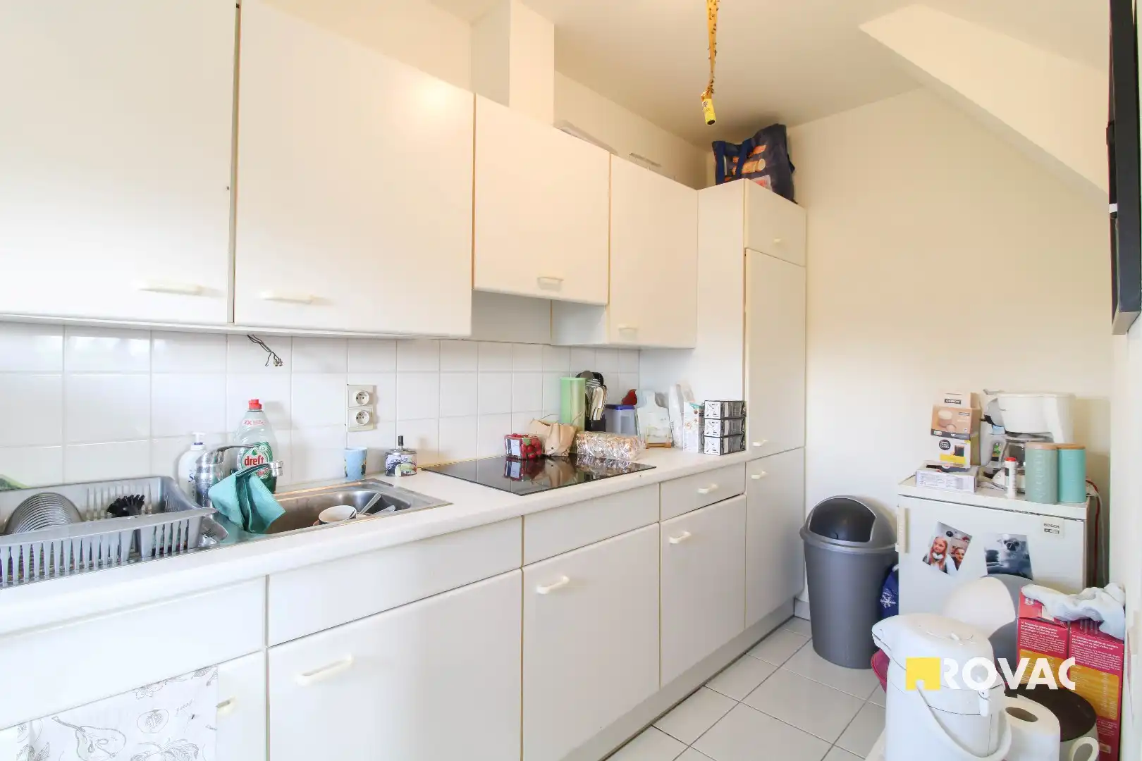 Vernieuwd appartement nabij het station van Izegem! foto 5