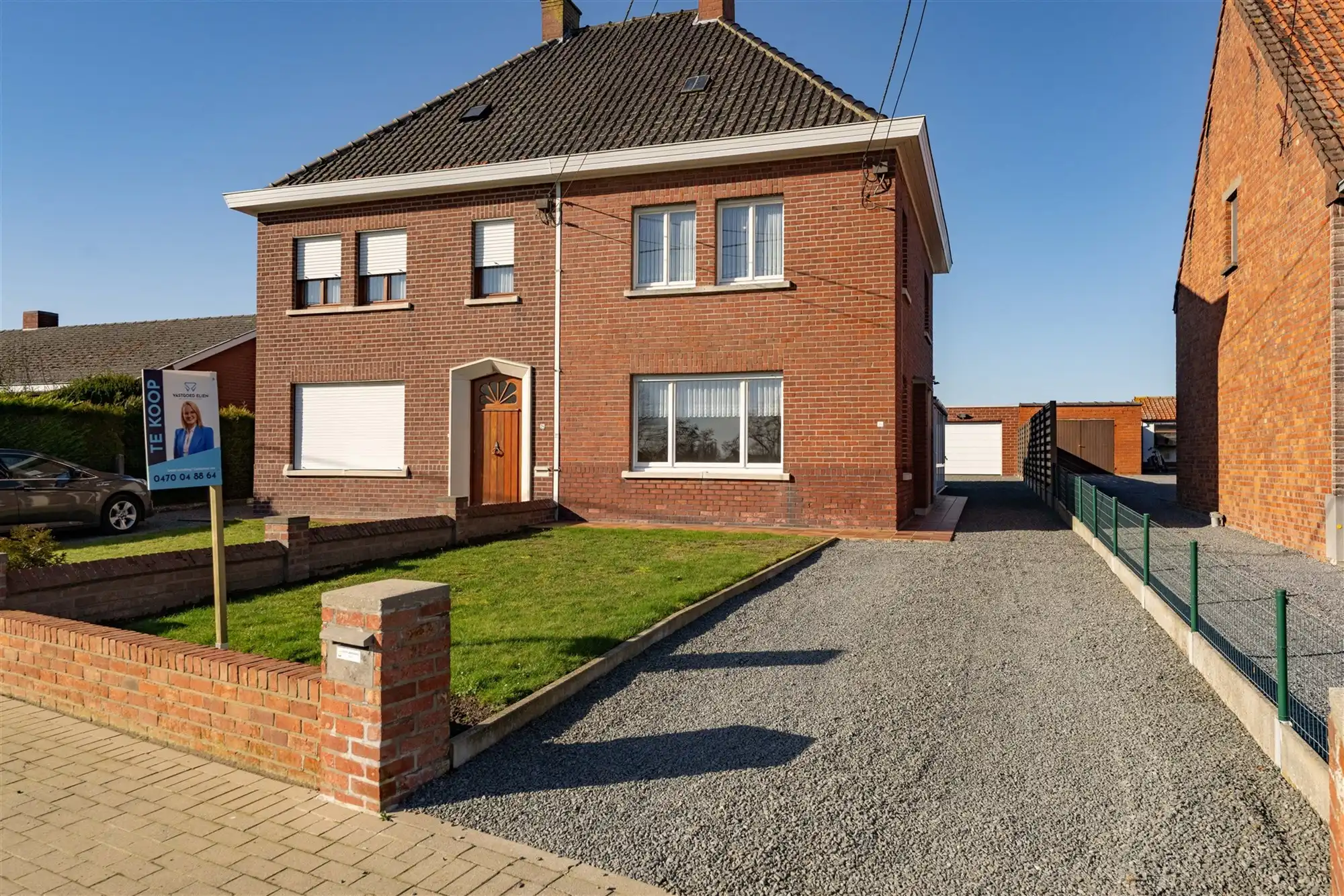 Halfopen woning op topligging te Dentergem foto 4