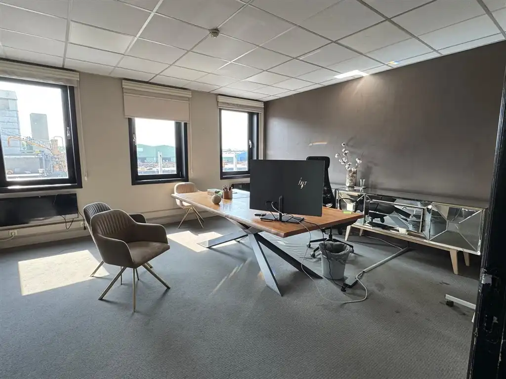 Bedrijfspand te huur voor korte duur foto 5