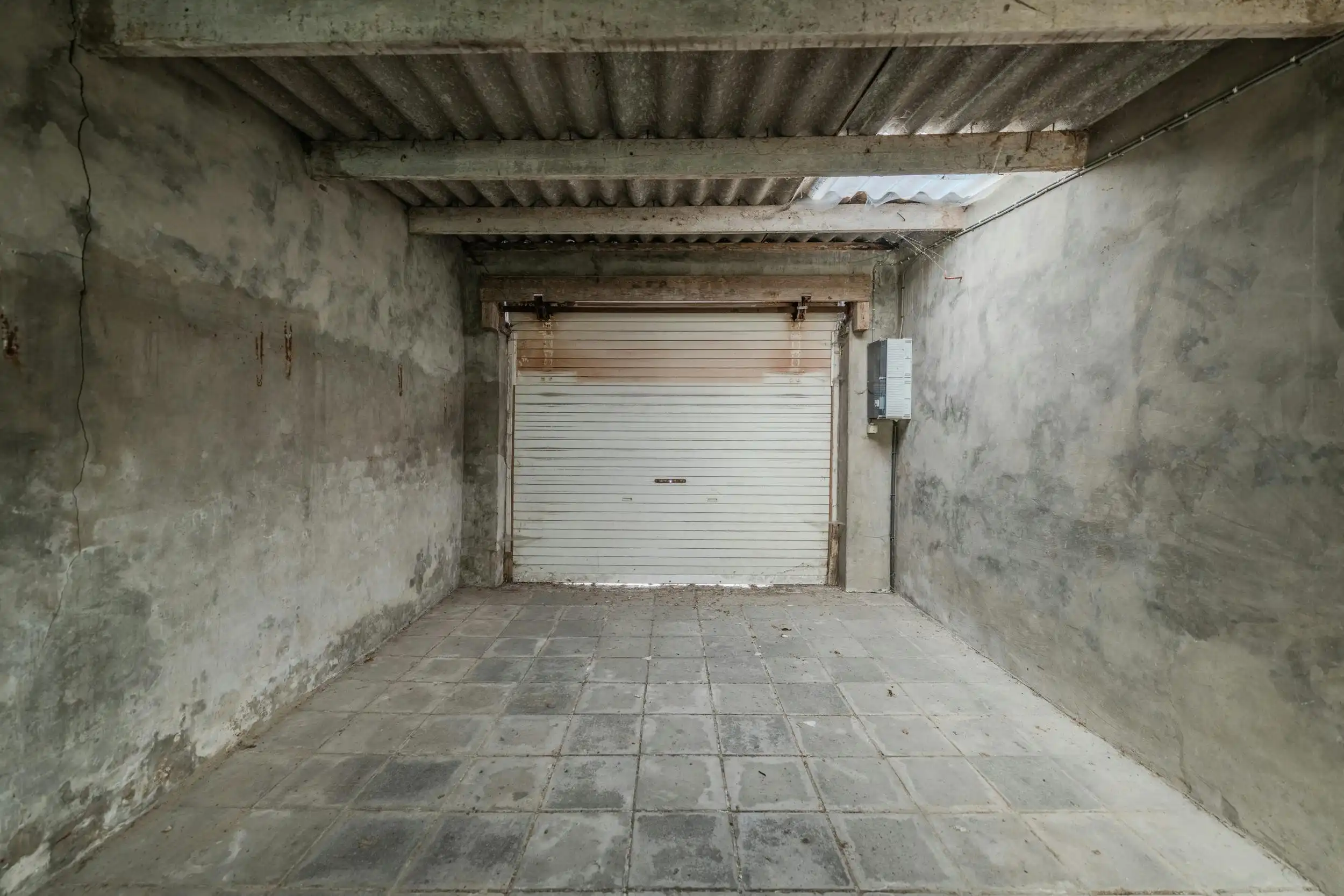 Te renoveren woning met 5 slaapkamers, tuin en garagebox te Middelkerke! foto 9
