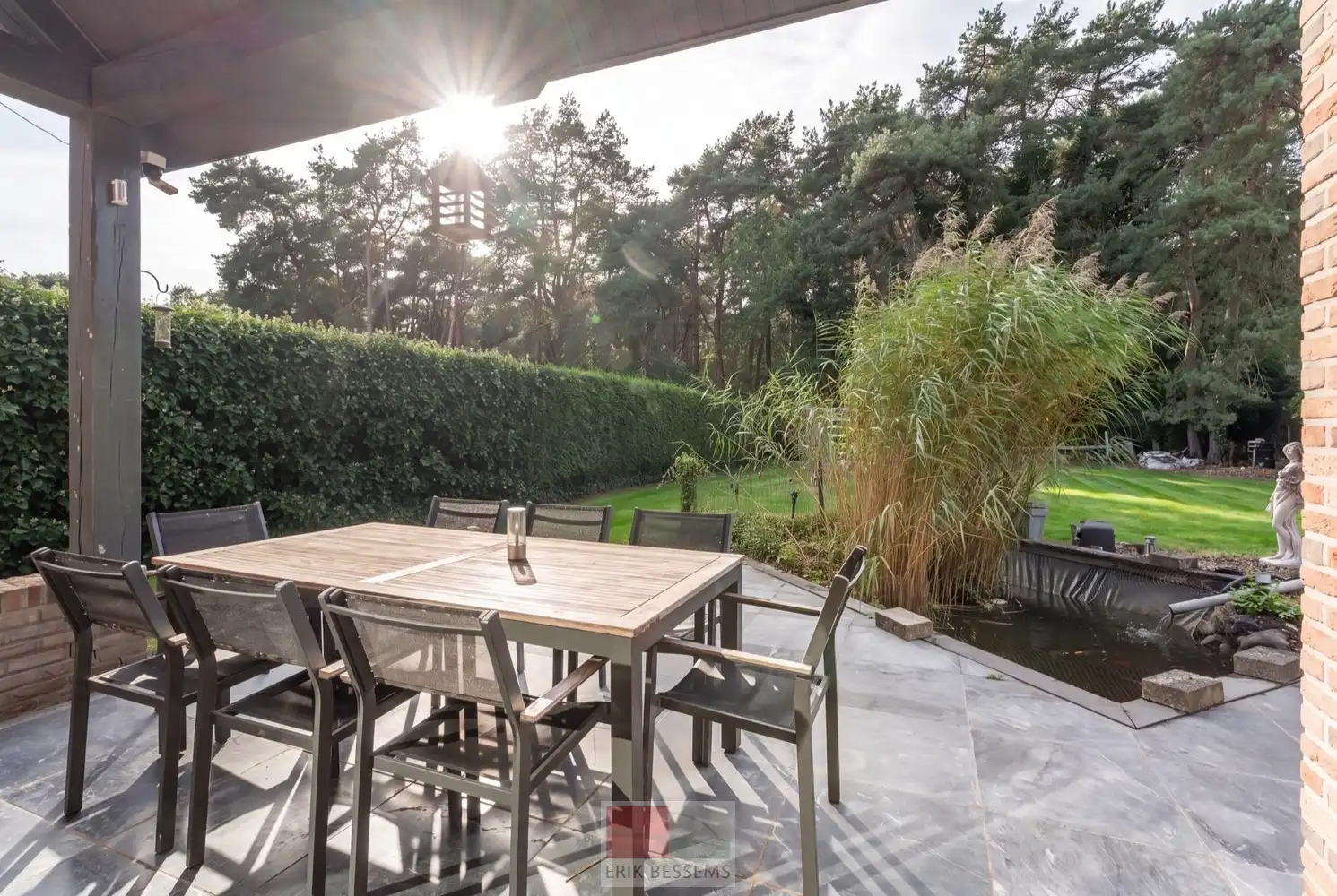 Vrijstaande woning gelegen op een royaal perceel van maar liefst 990 m² en beschikt over een bewoonbare oppervlakte van circa 221 m² foto 38