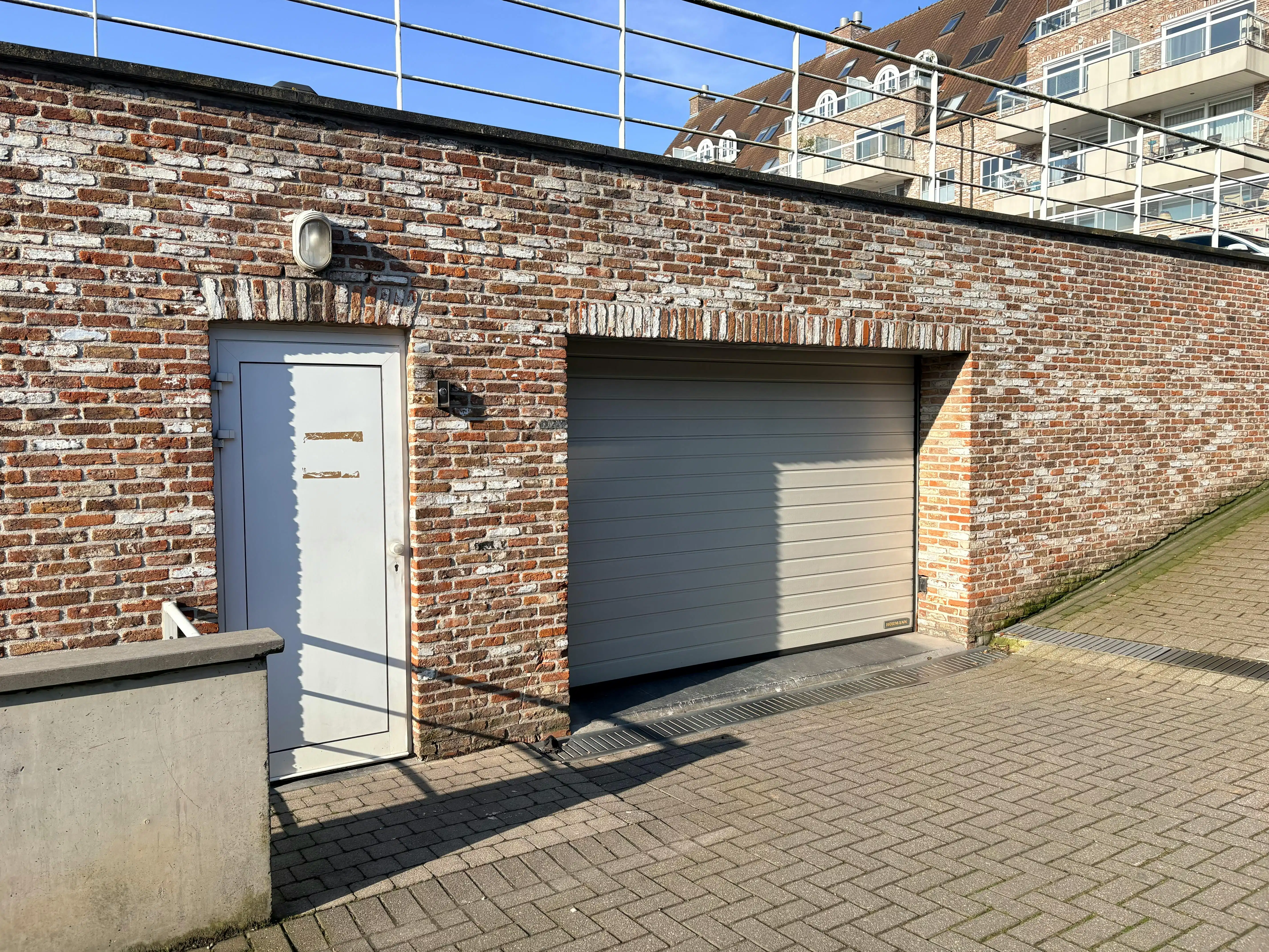 Garagebox te koop nabij centrum Waregem foto 6