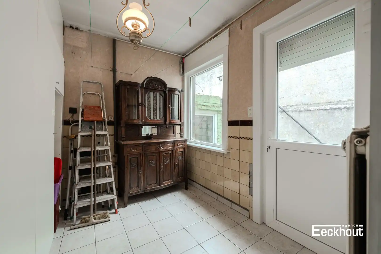 Verzorgde rijwoning met 4 slaapkamers op gunstige ligging in Oostende foto 9