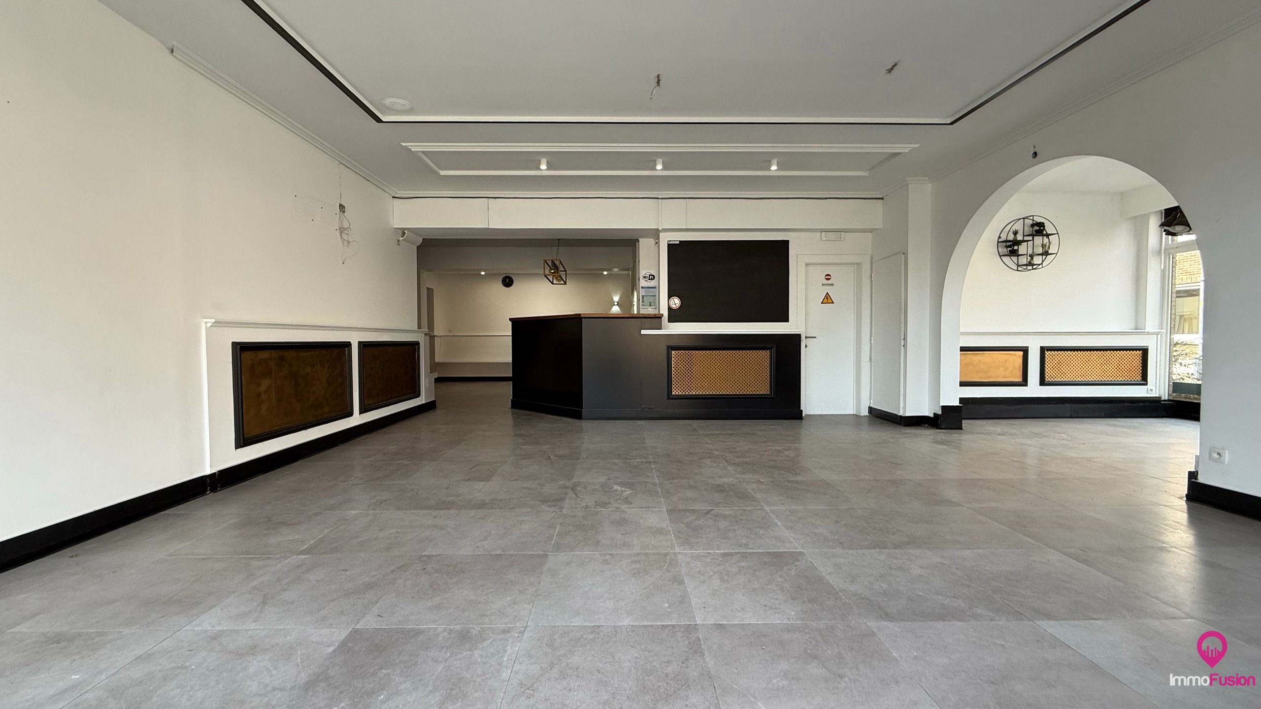 Instapklaar handelspand voor horeca op uitstekende locatie! foto 16
