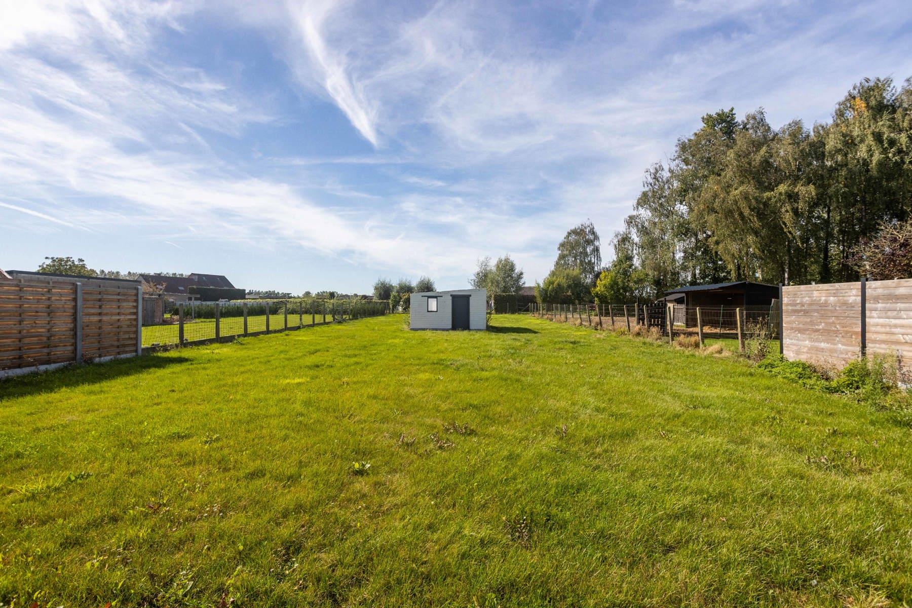 Prachtig gelegen bouwgrond met vergunde plannen. foto 6