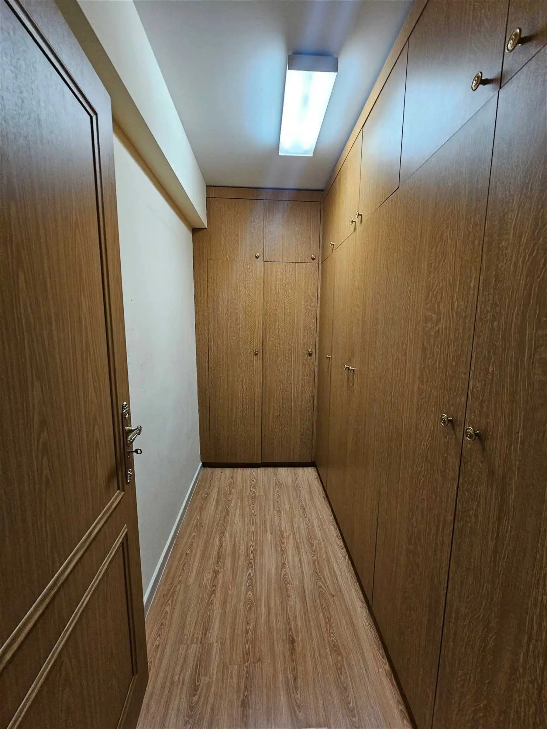 Zeer ruim appartement !!! foto 6