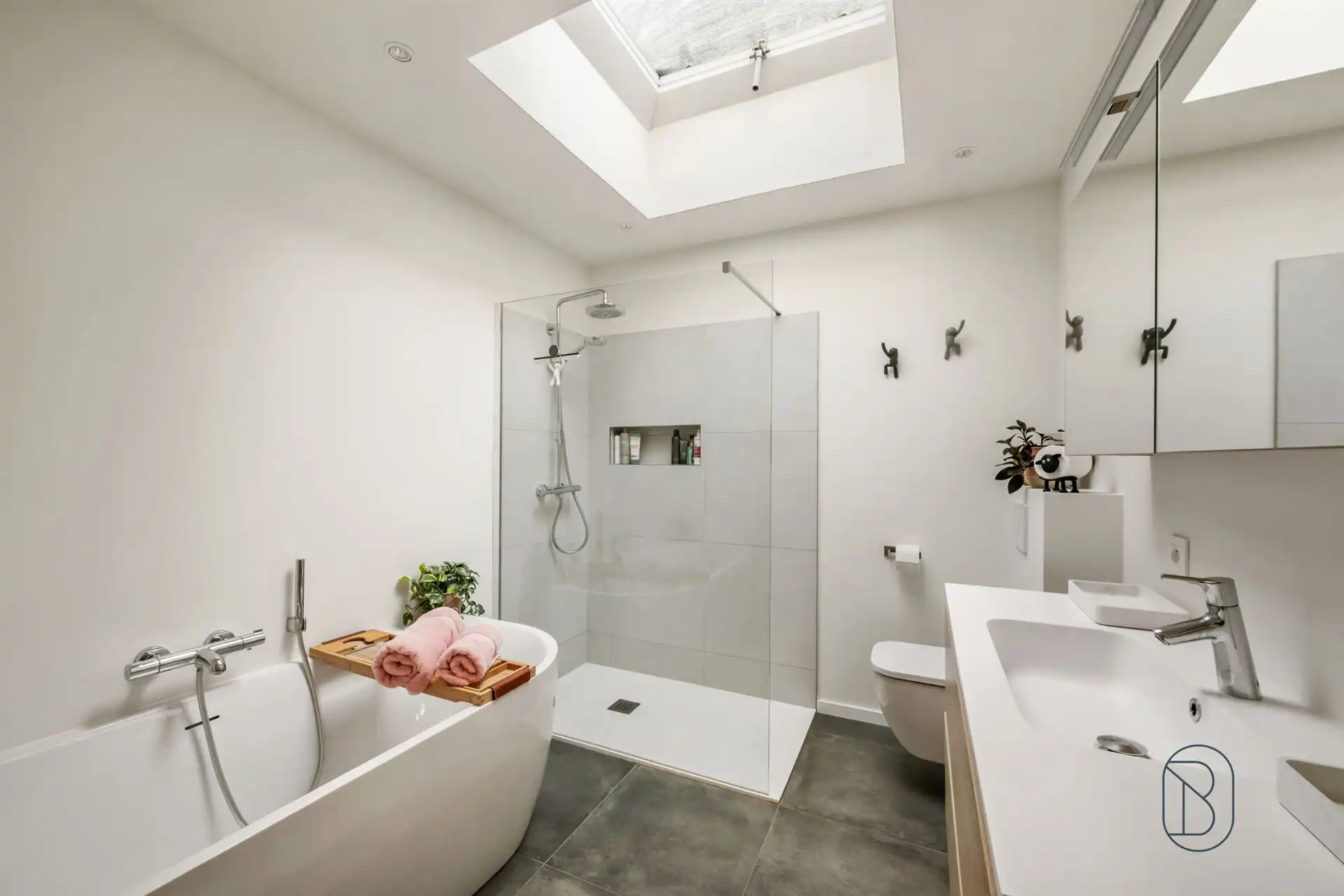 Perfect onderhouden woning met mooie tuin! foto 12