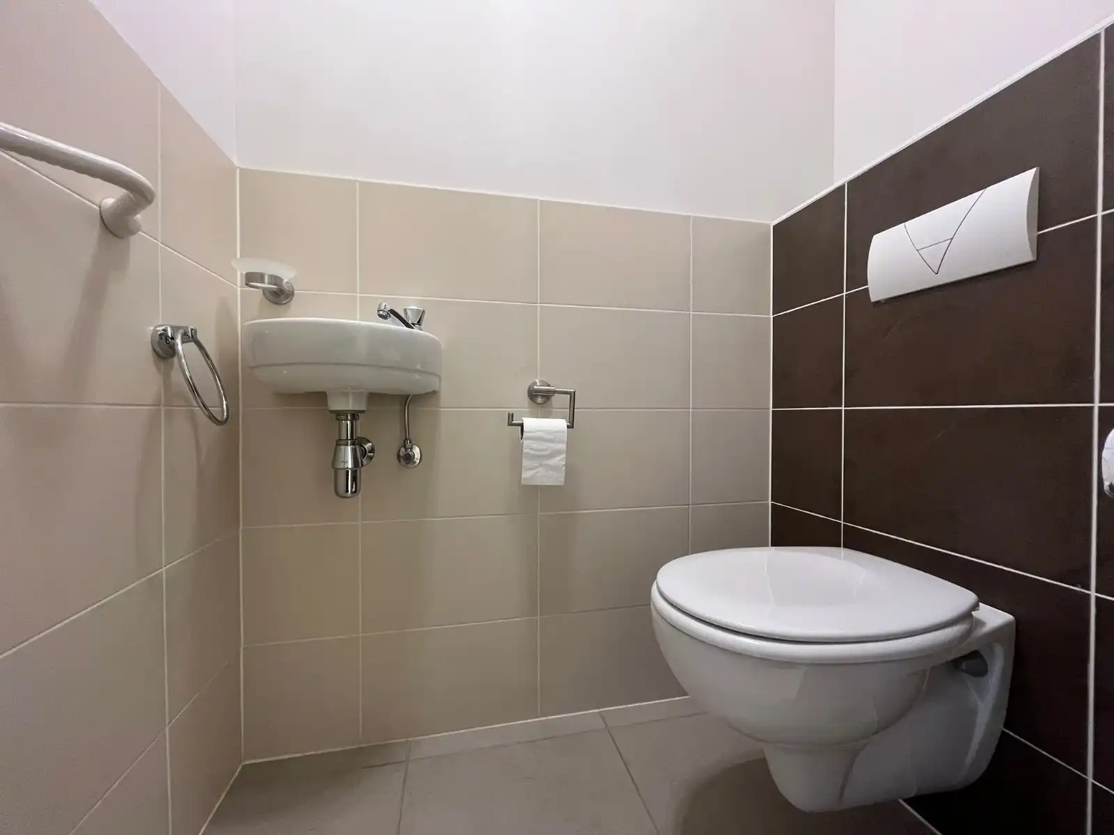 Te huur - 2 slaapkamersappartment foto 14