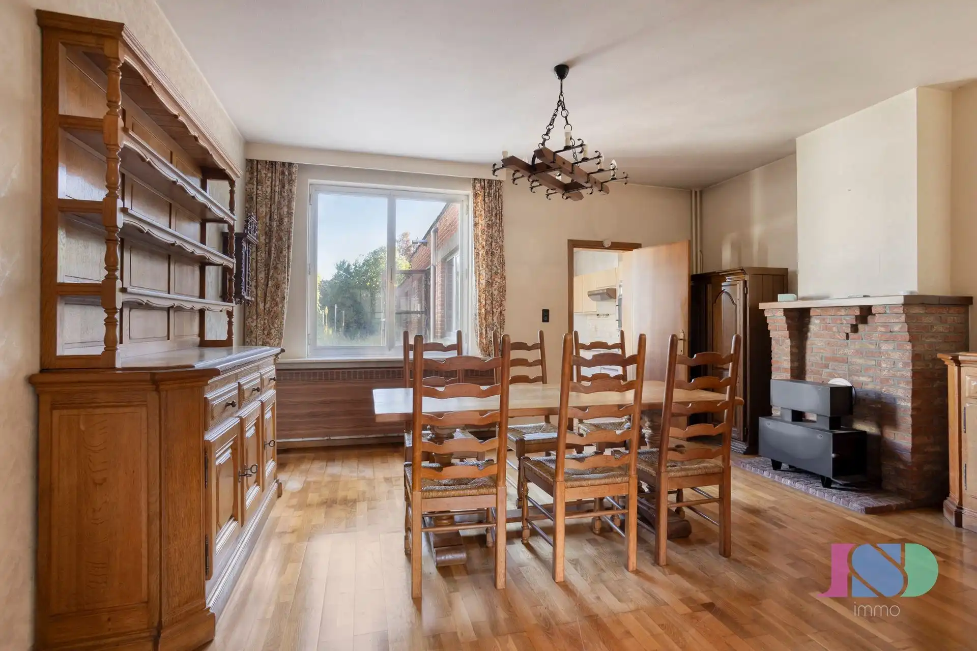 Te renoveren woning met potentieel foto 5