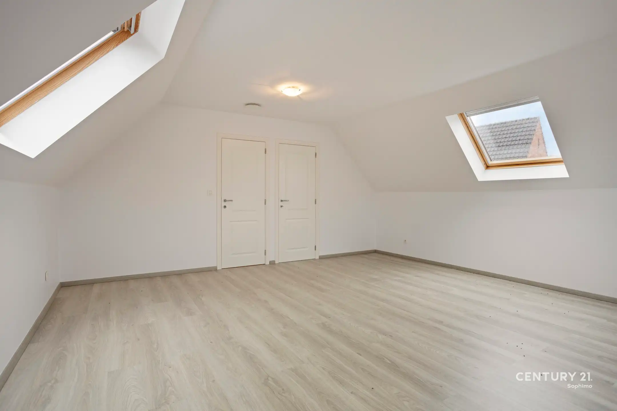 Gunstig gelegen ééngezinswoning met 4 slaapkamers foto 22