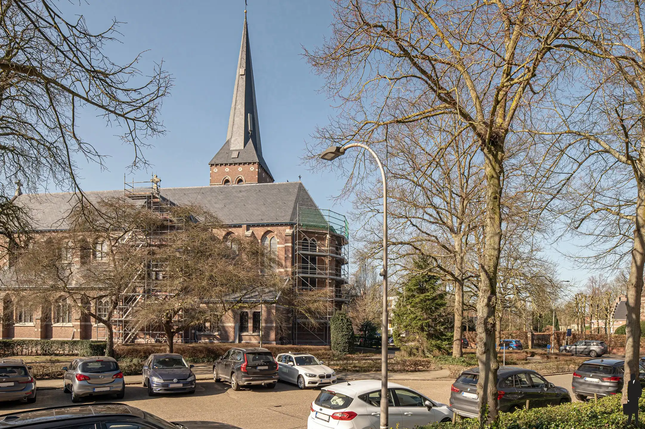 Dit lichtrijke en instapklare appartement combineert comfort, ruimte en een warme uitstraling op een uitstekende ligging. foto 17