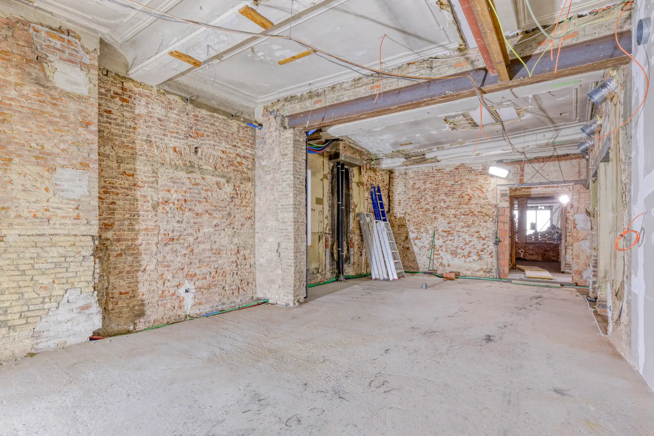 AALST - Historisch, multifunctioneel handelspand met woongelegenheid foto 8