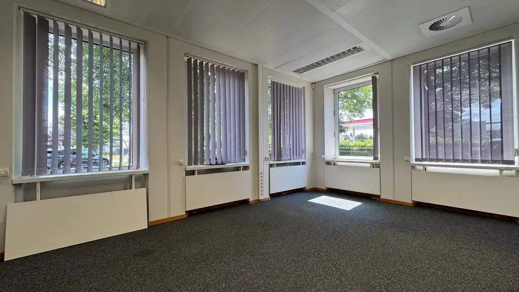 Instapklare kantoren te huur vlakbij E19 in Kontich foto 22