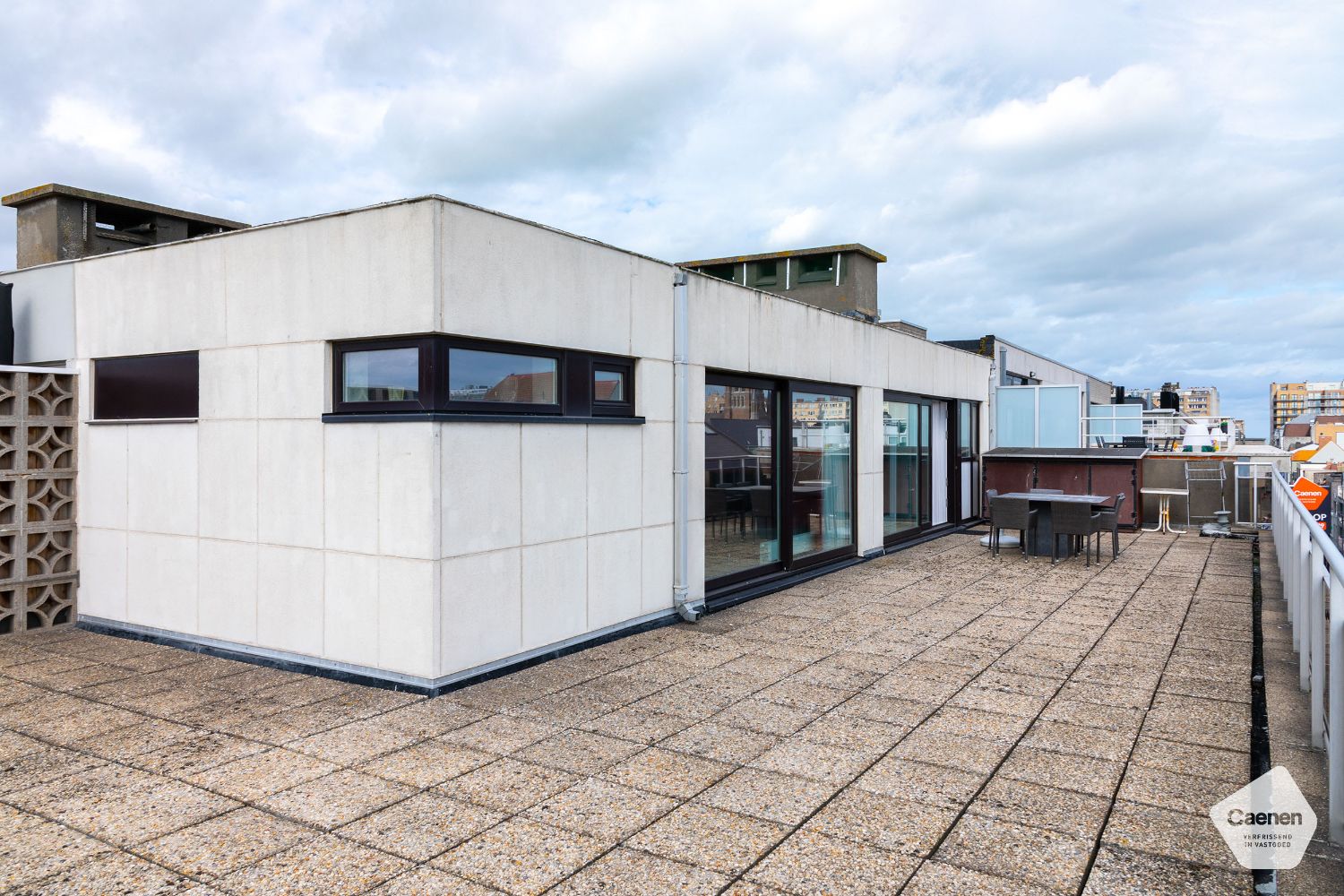 Penthouse met 2 slaapkamers te koop in het hartje van Blankenberge! foto 16