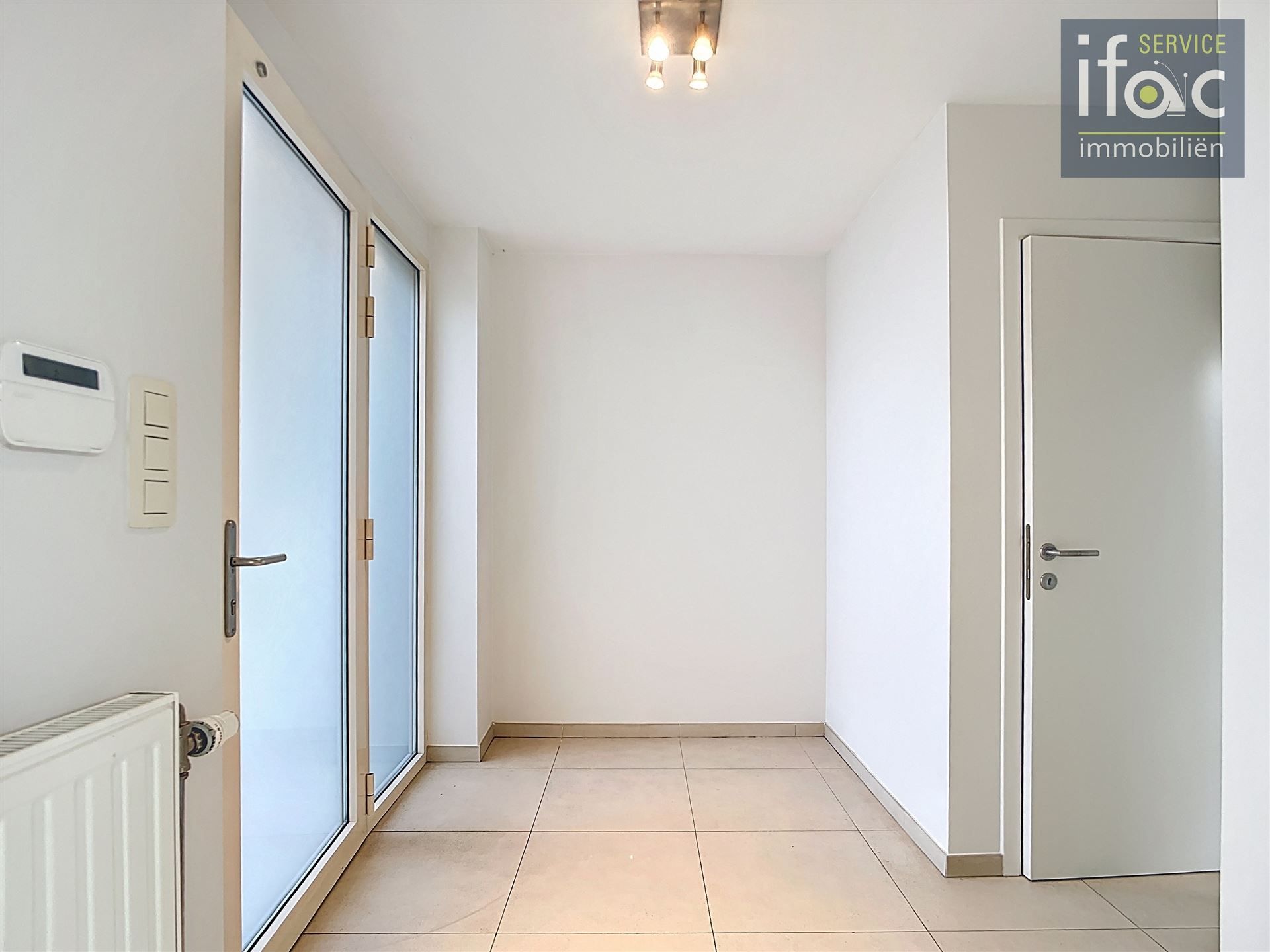 Gerenoveerde villa met 4 ruime slaapkamers foto 7