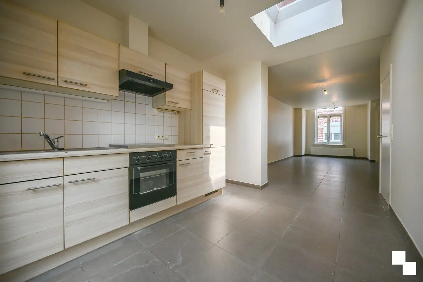 Instapklare woning met twee slaapkamers nabij centrum Izegem foto 7