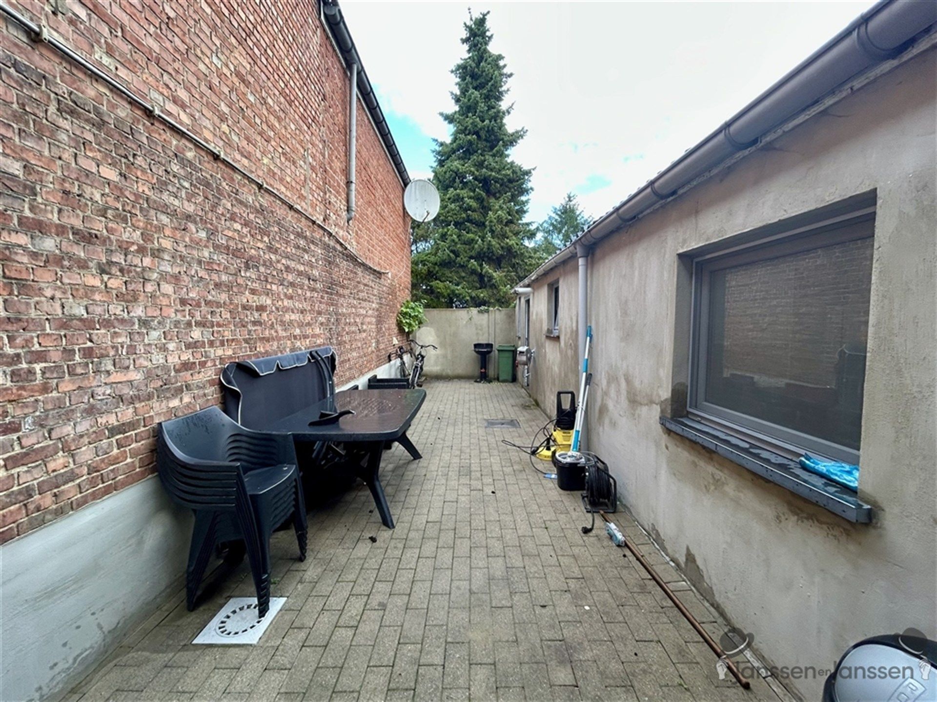 charmant huis met zijpoortje foto 16