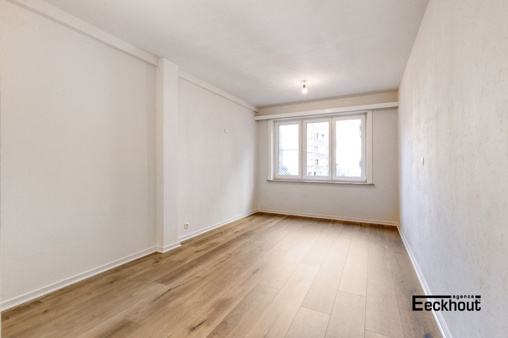 Exclusief, volledig vernieuwd appartement (104 m²) op gegeerde ligging te Oostende! foto 14