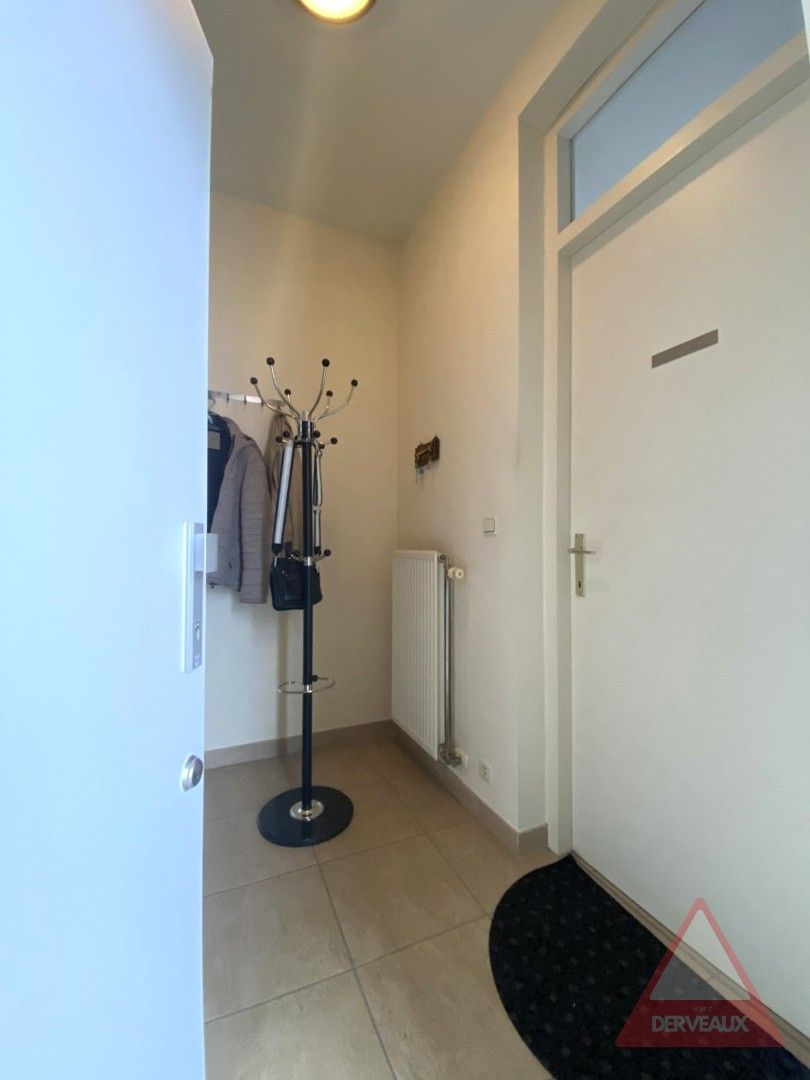 Roeselare – Gelijkvloers appartement met garage en directe toegang foto 2