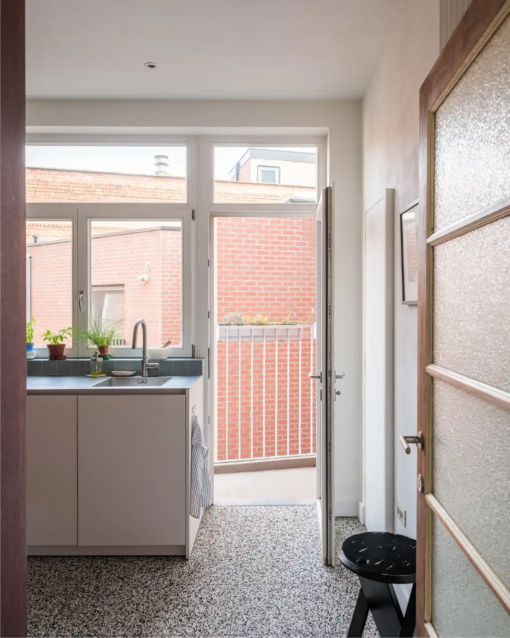 Architecturaal 3 slpk-appartement met prachtig zicht nabij het station Gent-Sint-Pieters foto 5