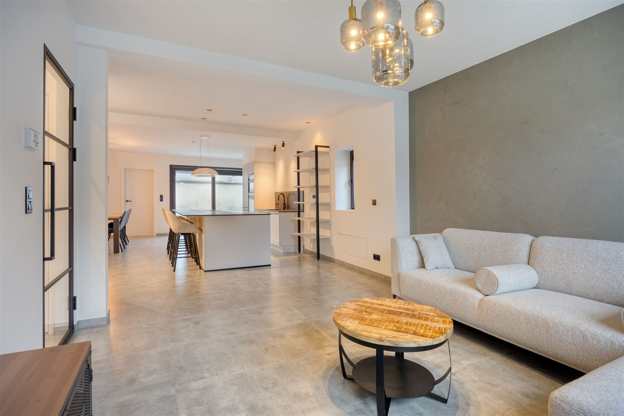 Moderne woning met 3 slaapkamers, 2 badkamers aan de vaart foto 6