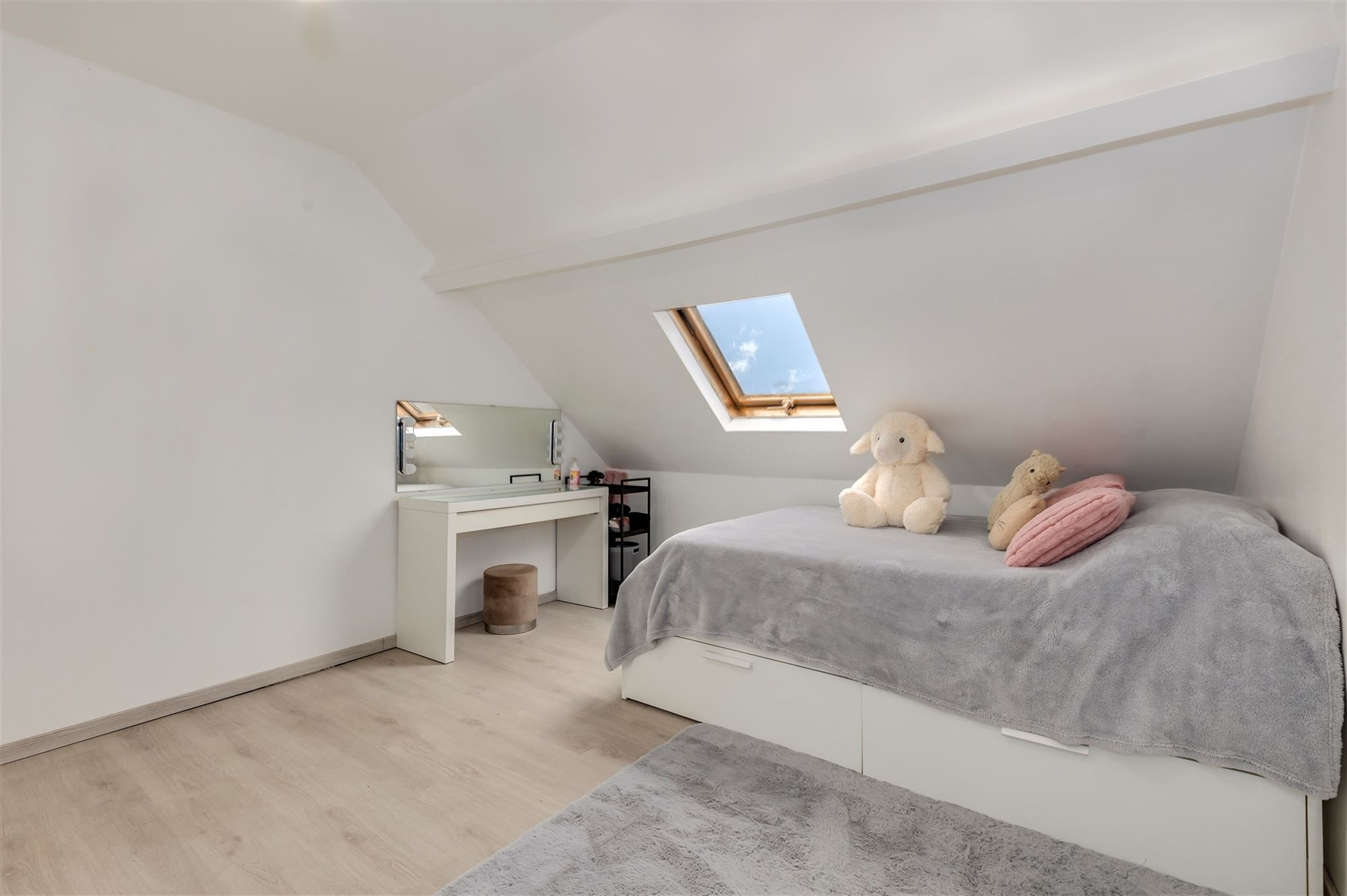 Ruime woning met 4/5 slpk en magazijn  foto 36