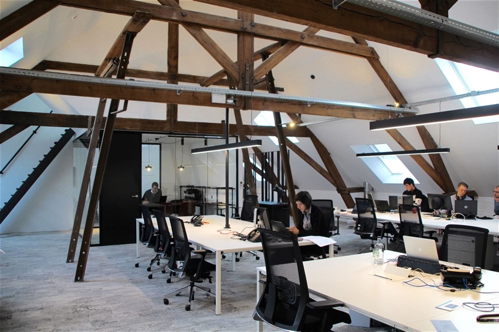 Kantoorruimten & ateliers in de Eskimofabriek foto 10