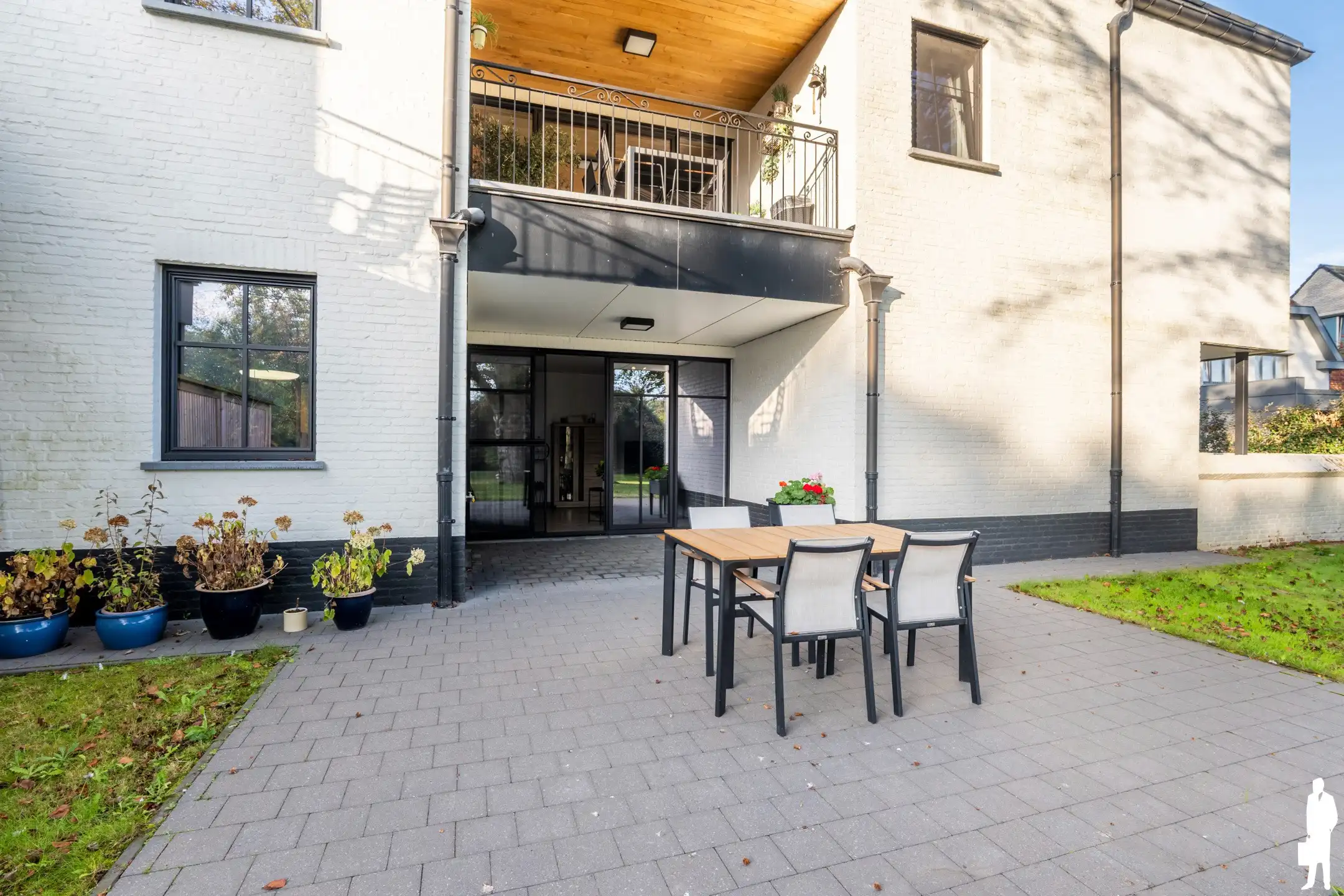 Gelijkvloers appartement met terras en tuin, incl. parking foto 14