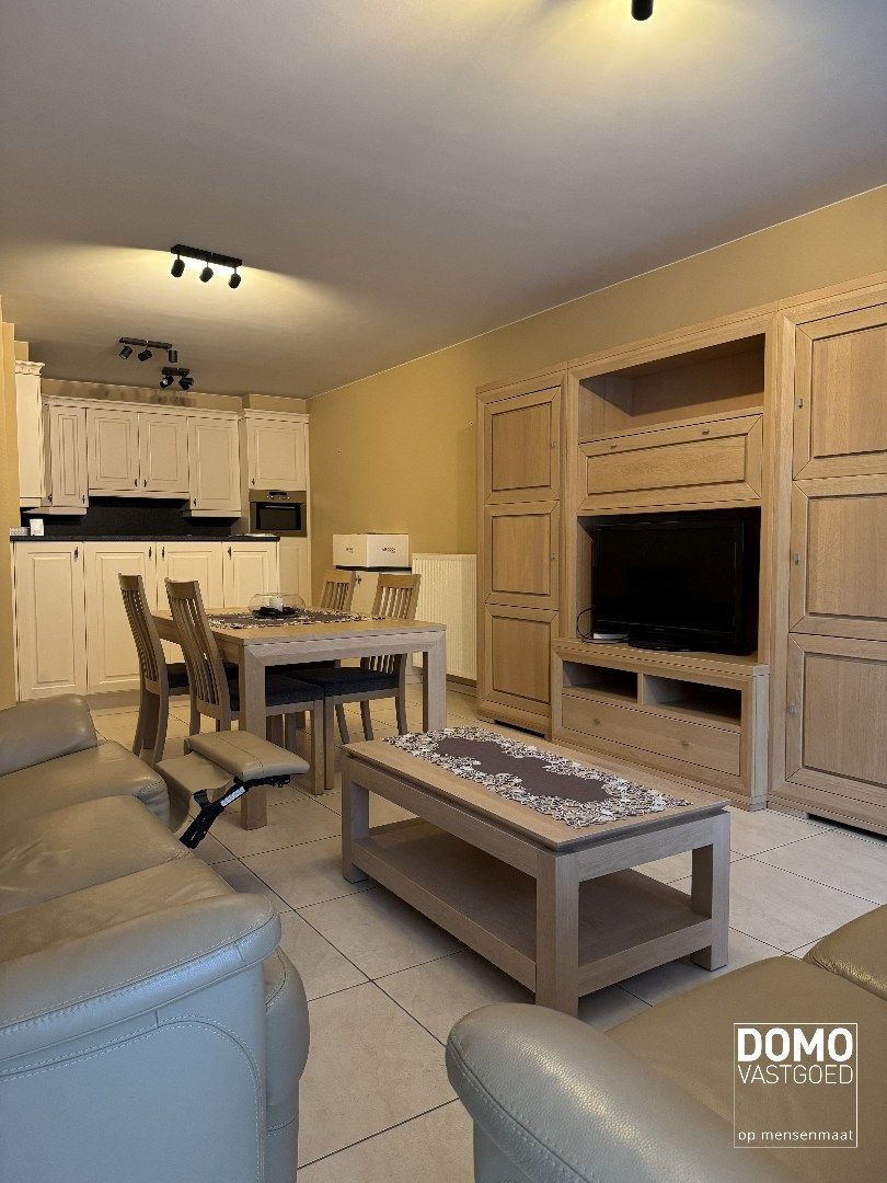 Ruim gemeubeld 2-slaapkamer appartement met terras op benedenverdieping in Halen foto 3