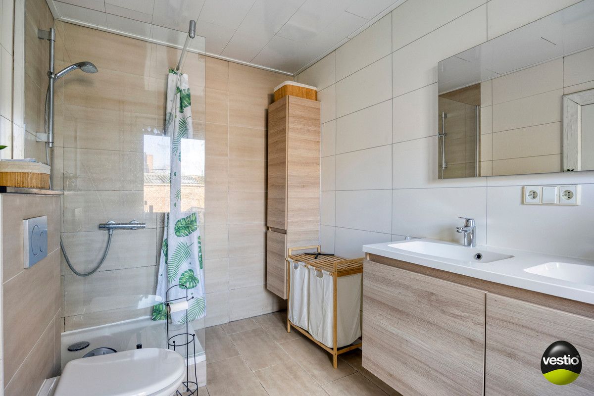 HOEVEWONING OP 26A85CA IN STADSRAND BILZEN. foto 17