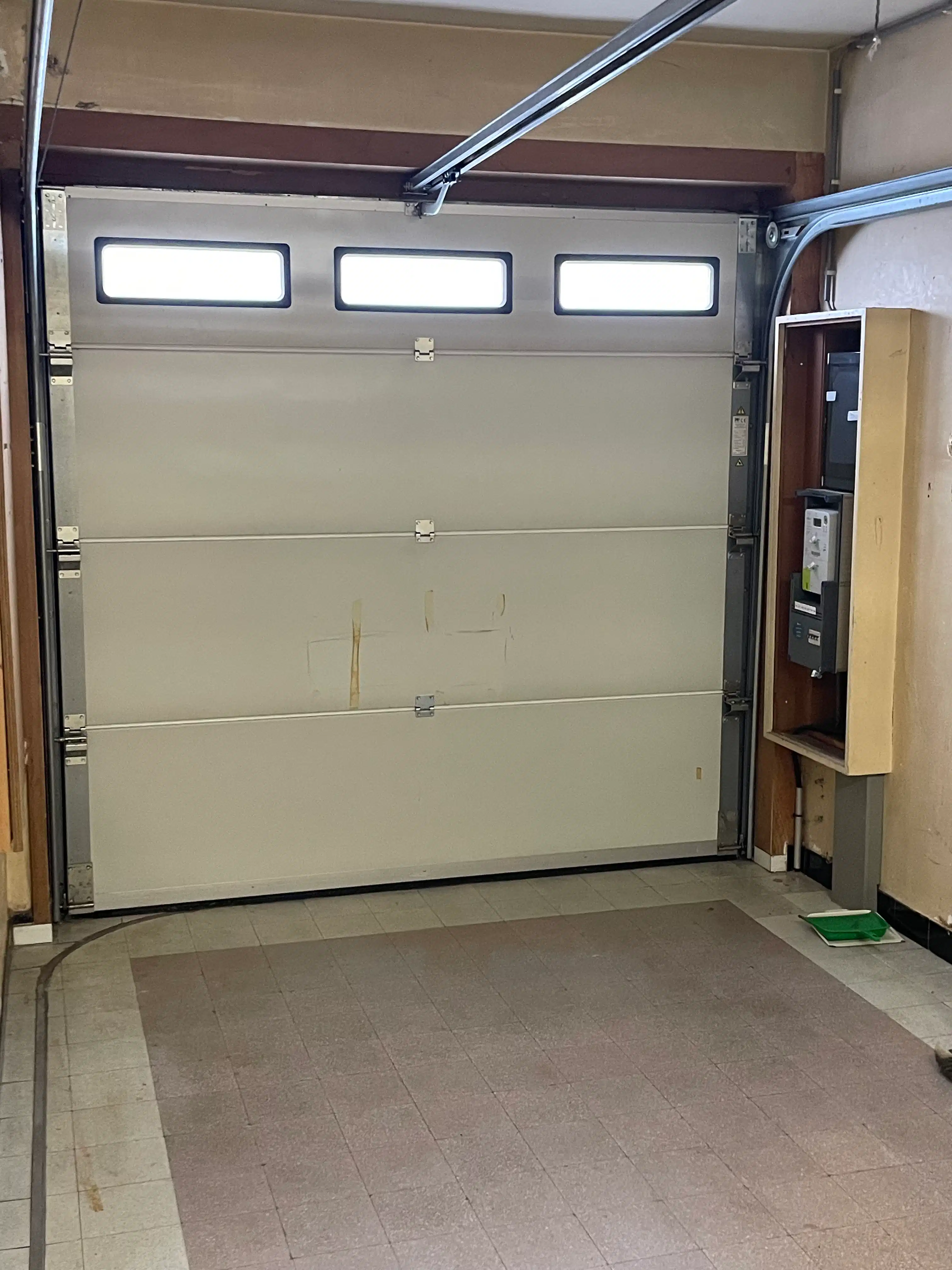 Ruime vier-slaapkamer BURGERWONING + garage & groot terras foto 24