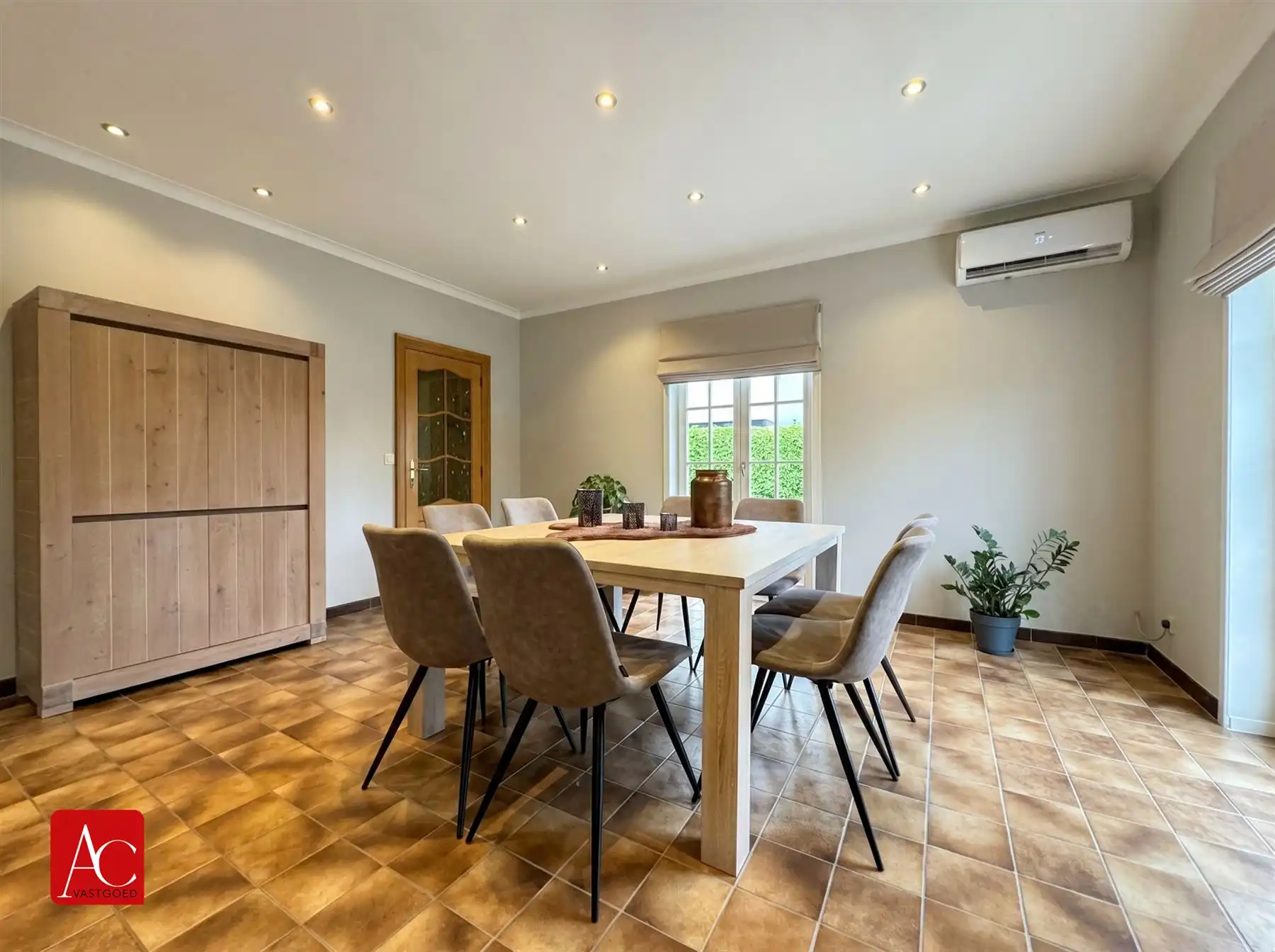 Rustig gelegen bungalow met prachtig uitzicht foto 10