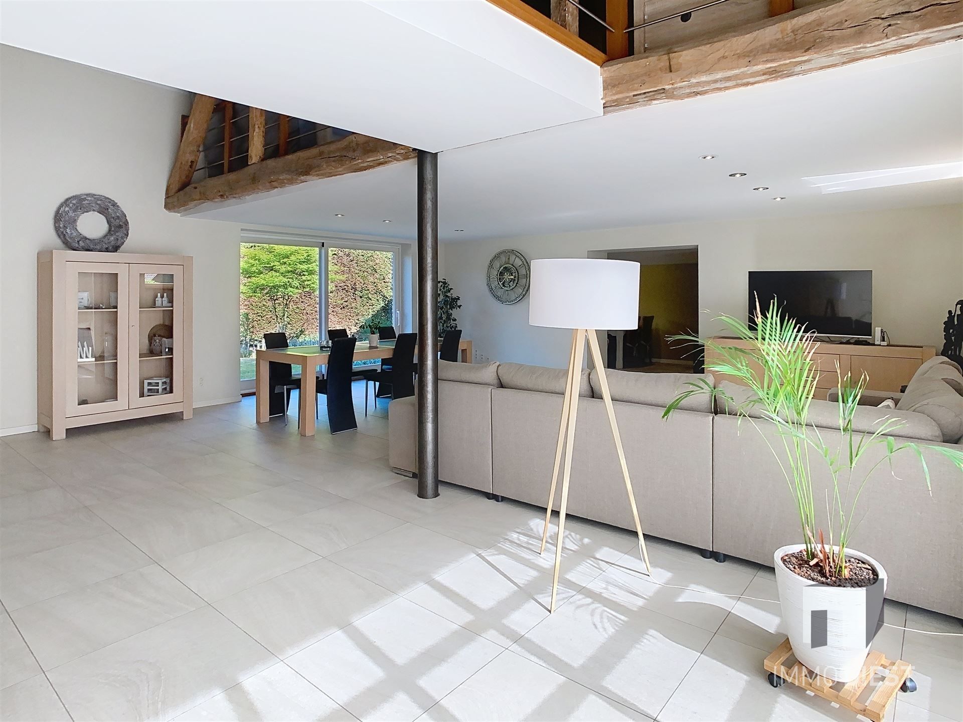 Brasserie - restaurant - feestzaal - privéwoonst foto 10